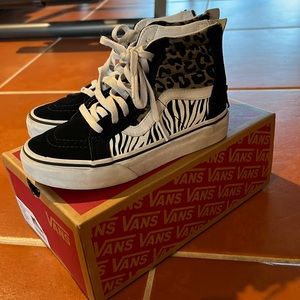 Sk8-Hi Zip Vans